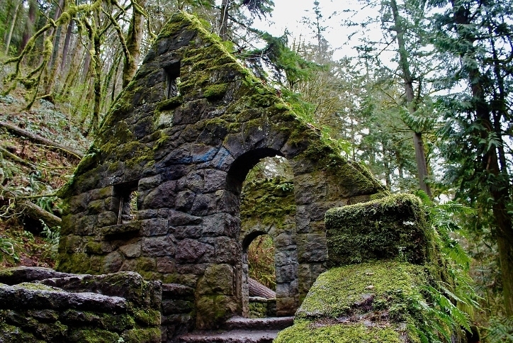 Forest Park’s Witch’s Castle is a spooky, crumbling stone cabin covered with moss.