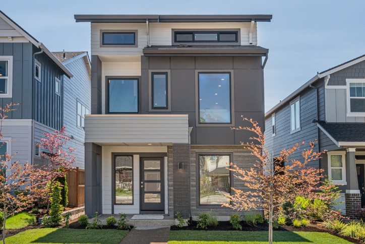 Exterior view of an Ichijo model home at Reed’s Crossing in Hillsboro, Oregon.